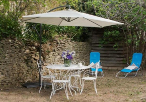 Charme des vieilles pierres & jardin